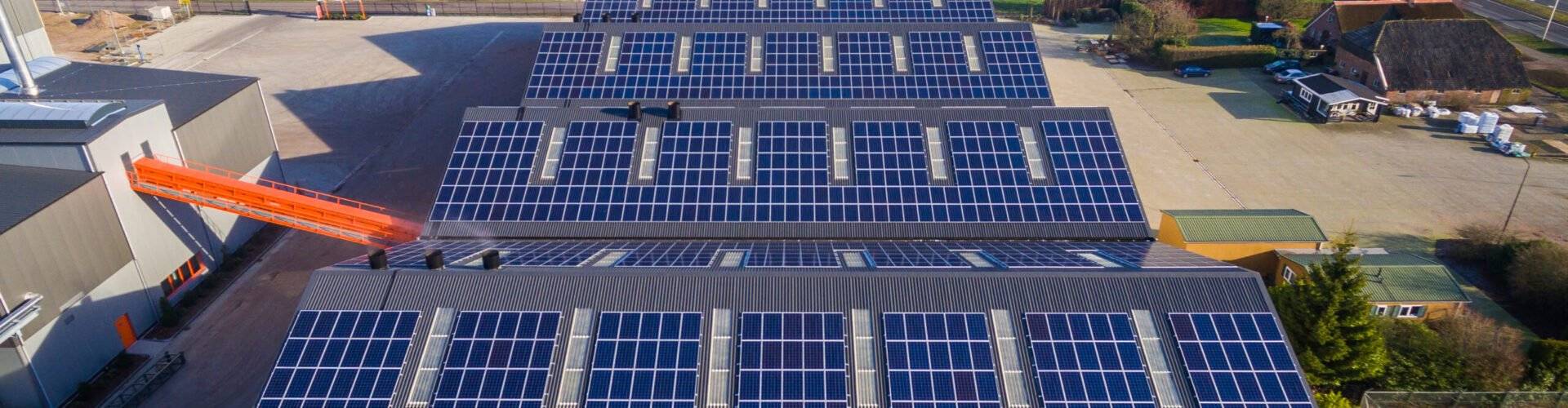 Leverancier van duurzame energie verduurzaamd eigen locatie 
